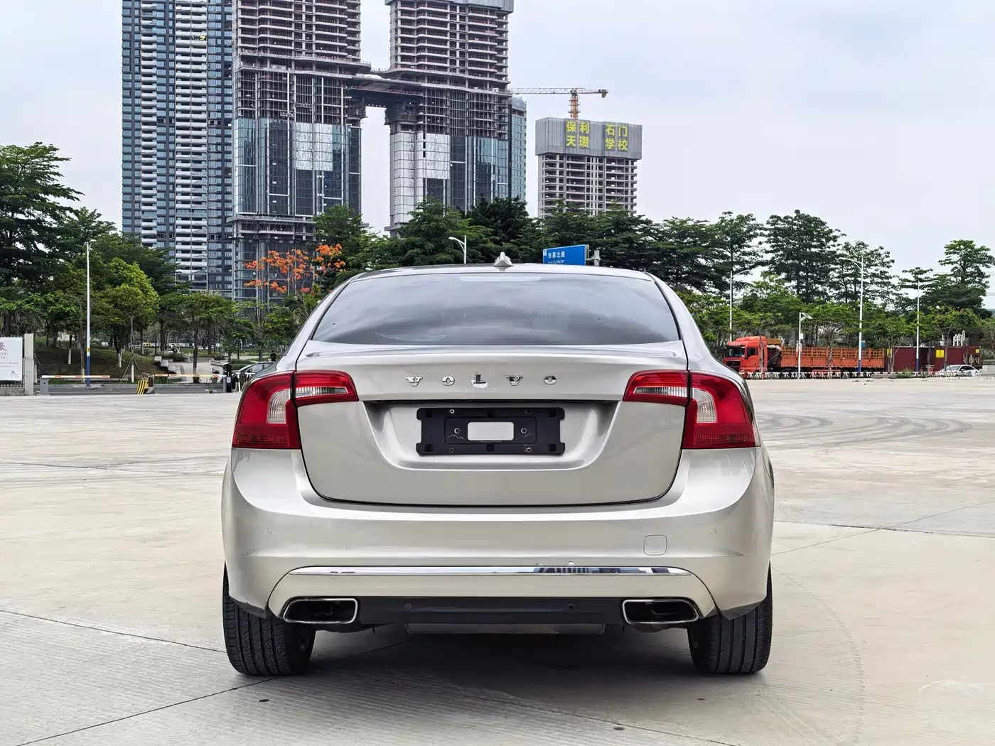 Фото 16 - Volvo S60