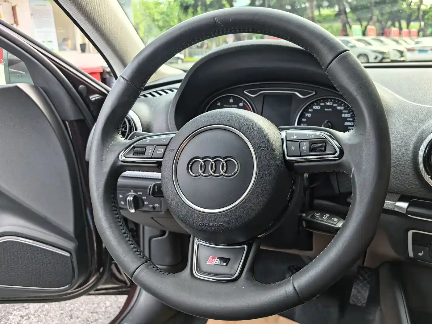Audi A3 (Import) 2014 Limousine 40 TFSI S line Luxury фото 17