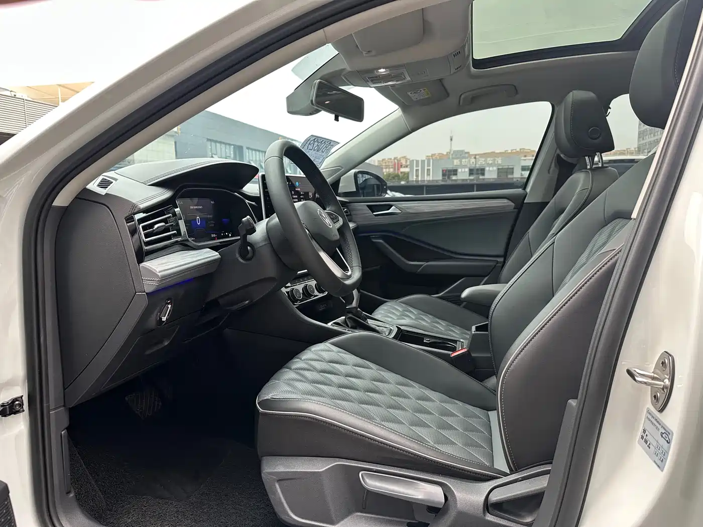 Volkswagen Sagitar 2024 300TSI DSG Surpass Edition фото 8
