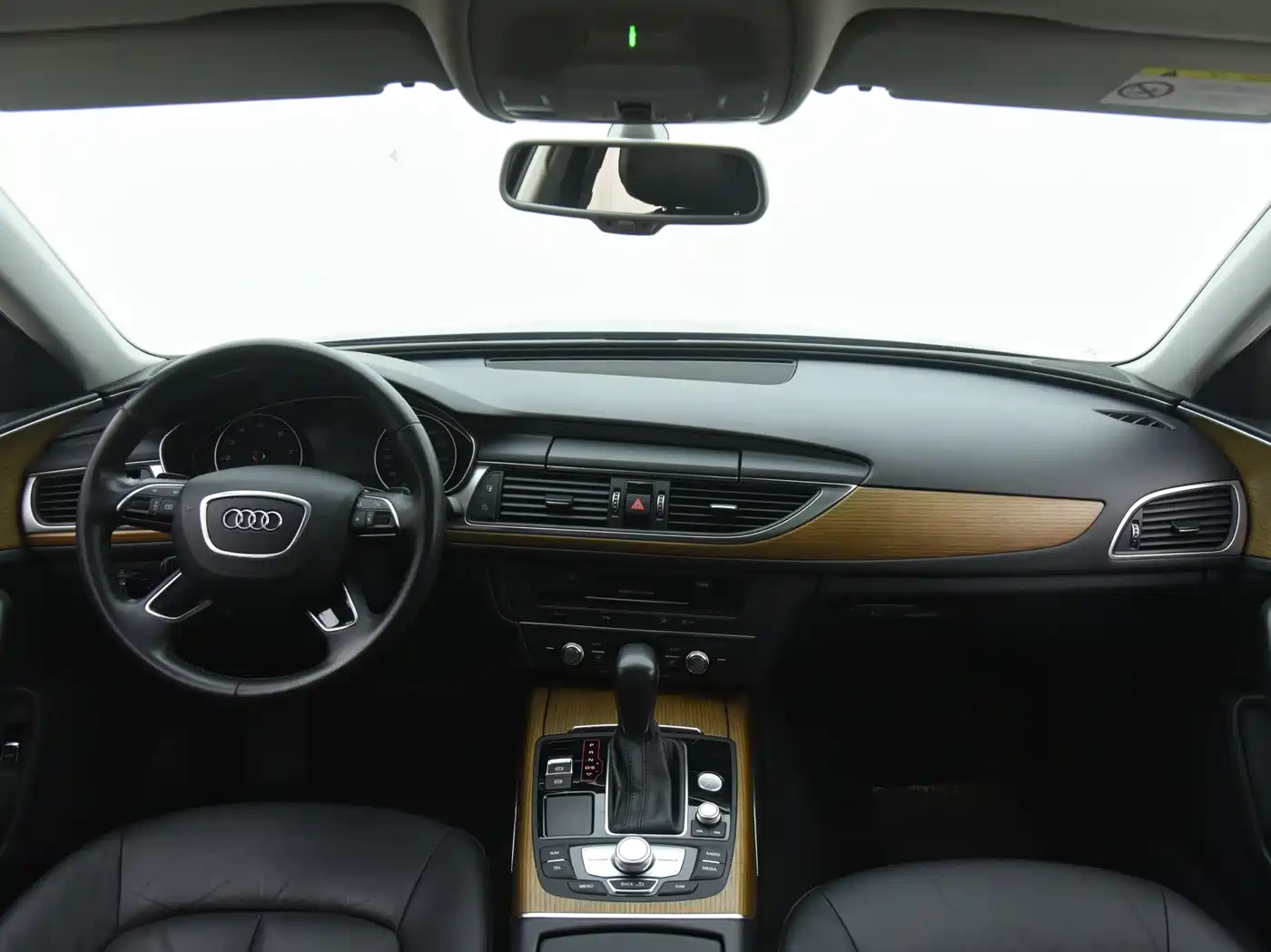 Audi A6L 2018 30th Anniversary 30 FSI Style фото 14