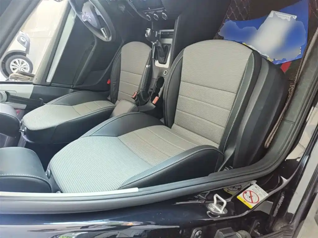 Škoda Octavia 2017 1.6L Automatic Pioneer Edition фото 25