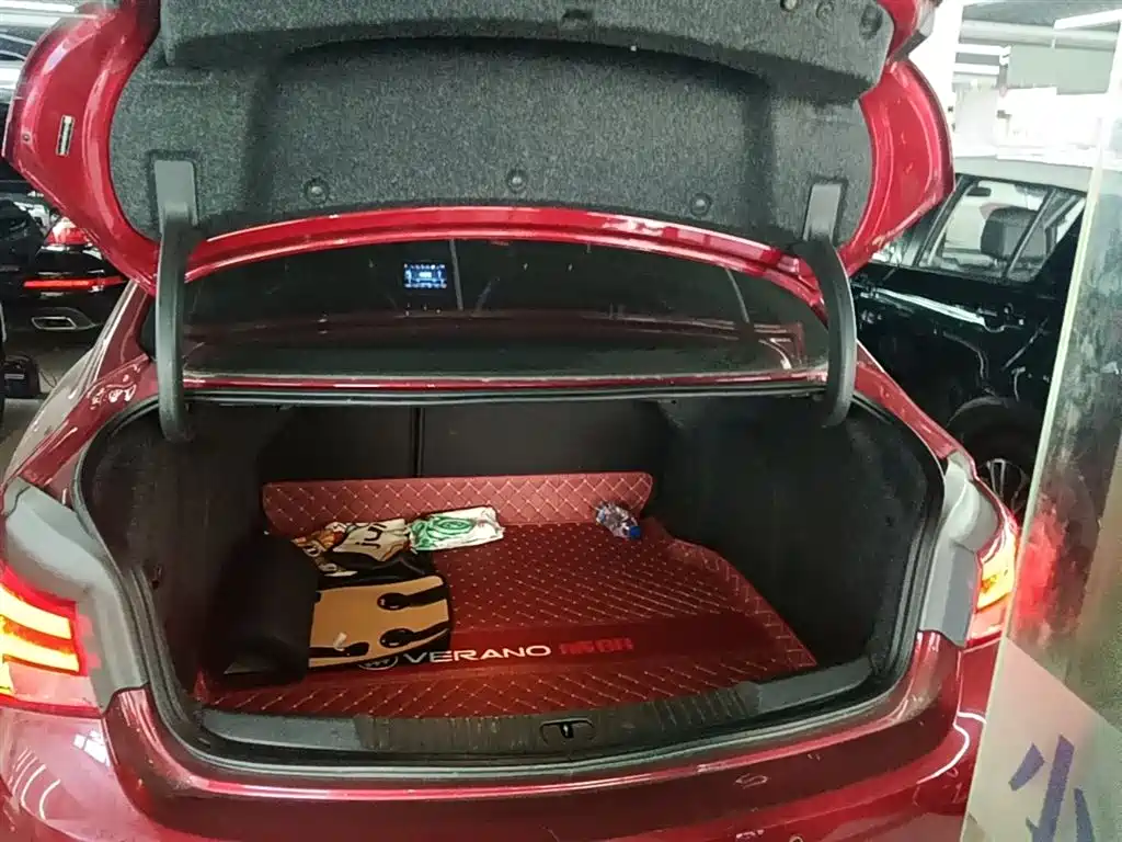 Buick Verano 2019 Sedan 15S Auto Leading фото 19