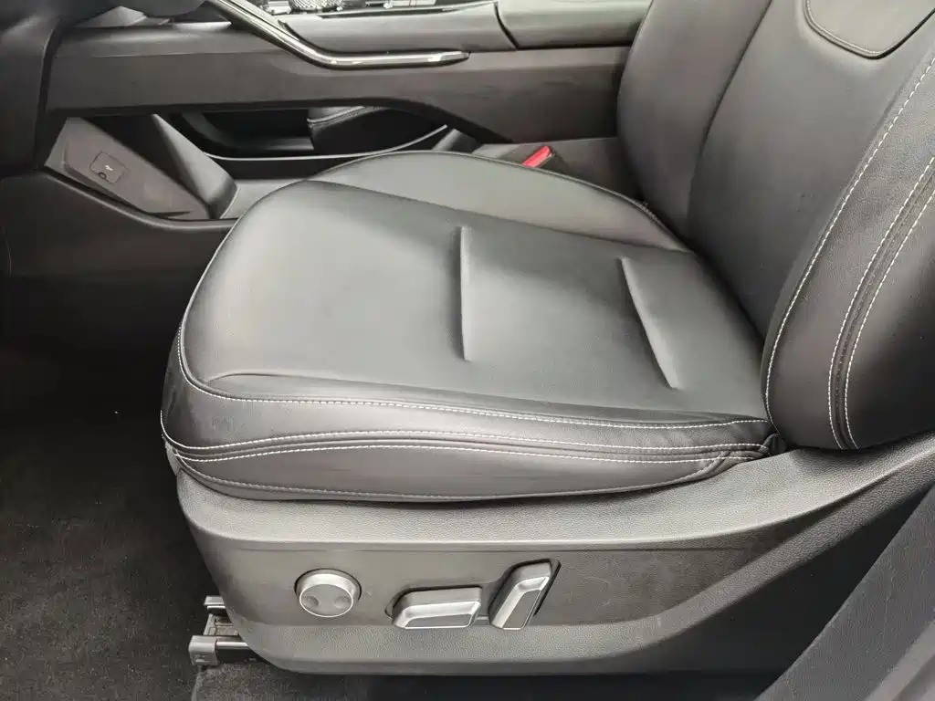 Photo 20 - Haval H6