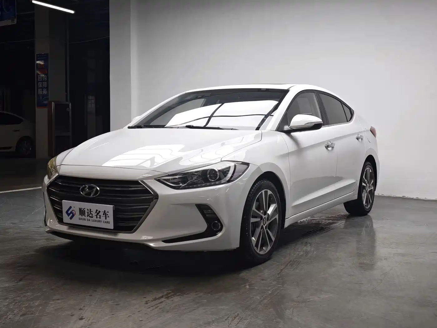 Hyundai Elantra 2016 Model 1.6L Automatic Smart Elite