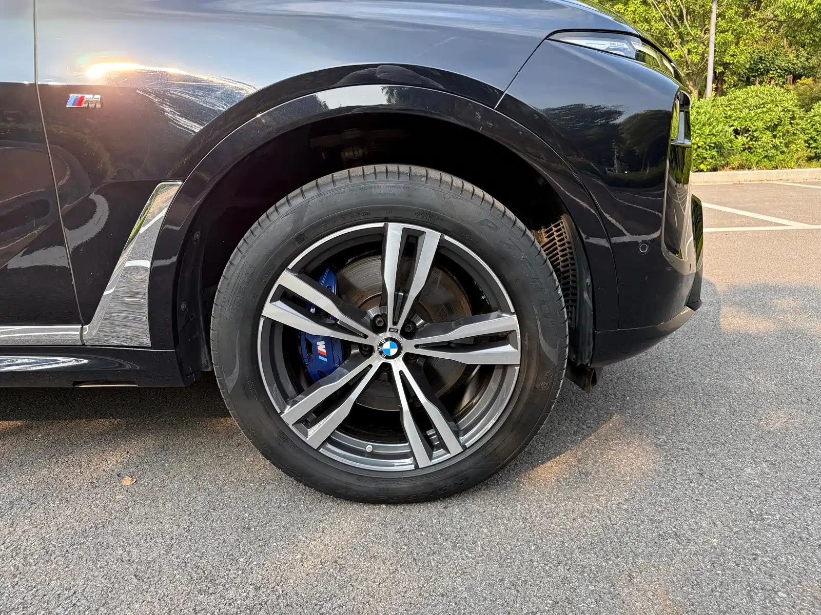 Фото 34 - BMW X7