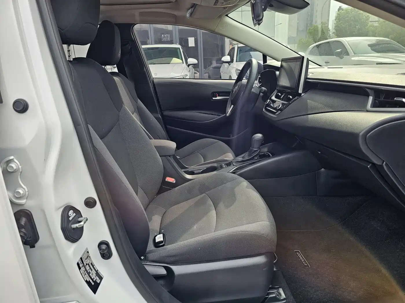 Toyota Corolla 2021 TNGA 1.5L CVT Elite Edition фото 9