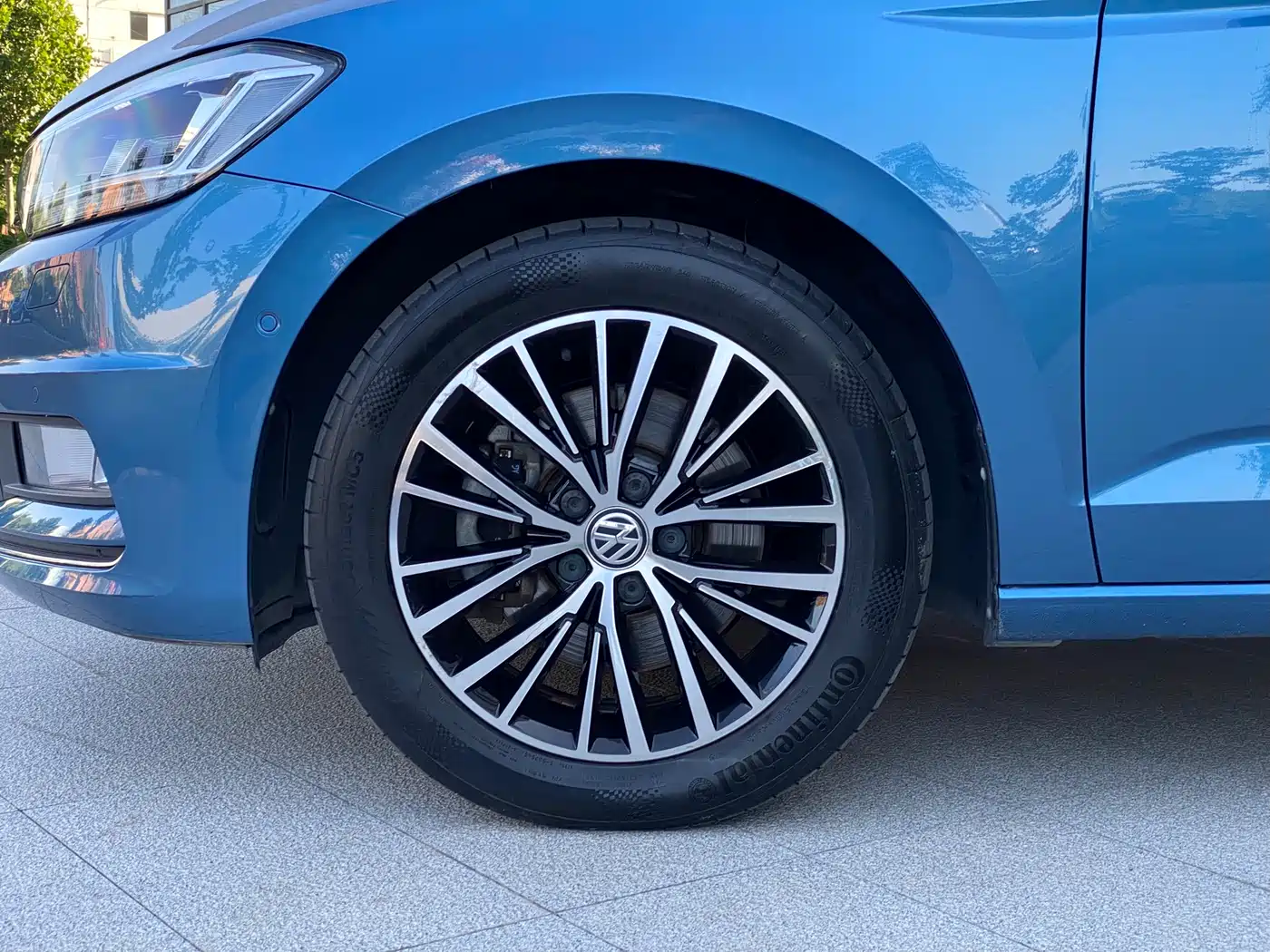 Volkswagen Touran 2018 Touran L 330TSI DSG Luxury фото 11