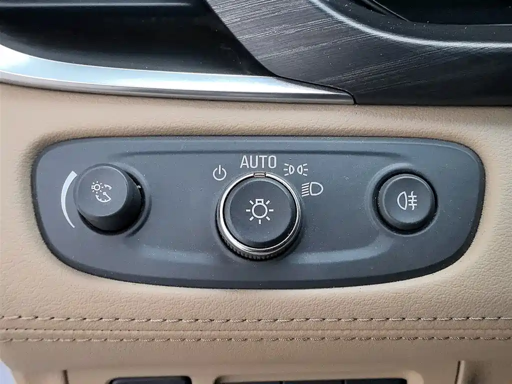 Buick GL8 2021 ES Landlord 653T Smart Flagship фото 21