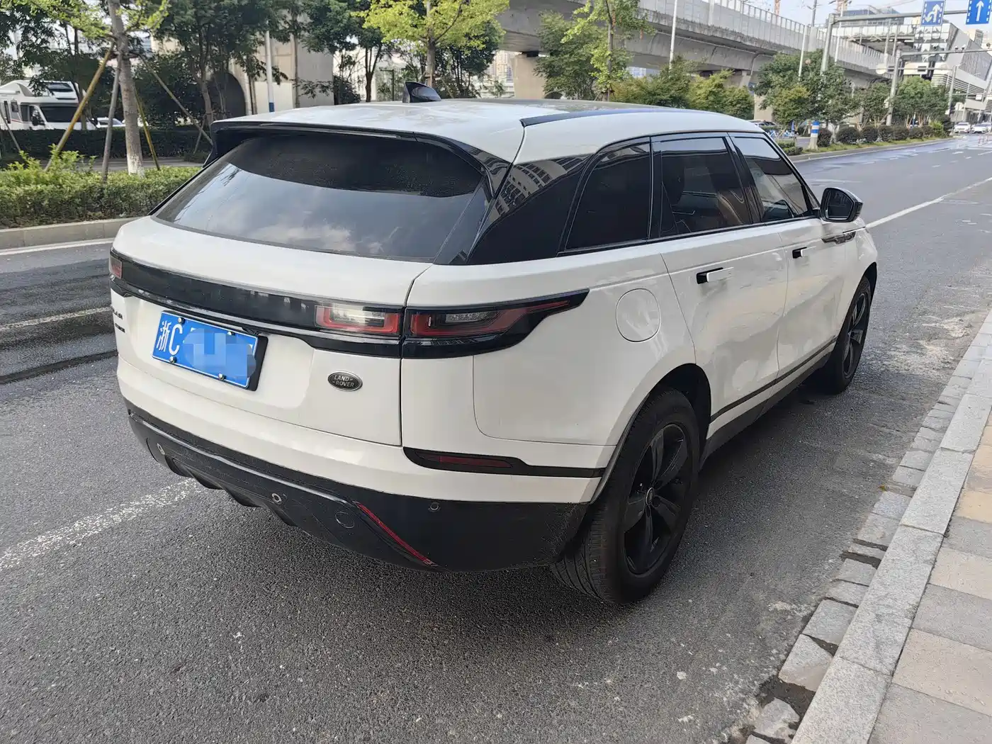 Land Rover Range Rover Velar 2019 2019 250PS R-DYNAMIC S