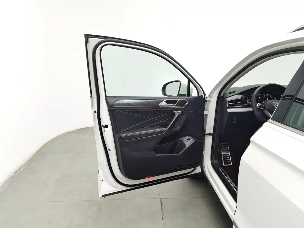 Volkswagen Tiguan, миниатюра 8