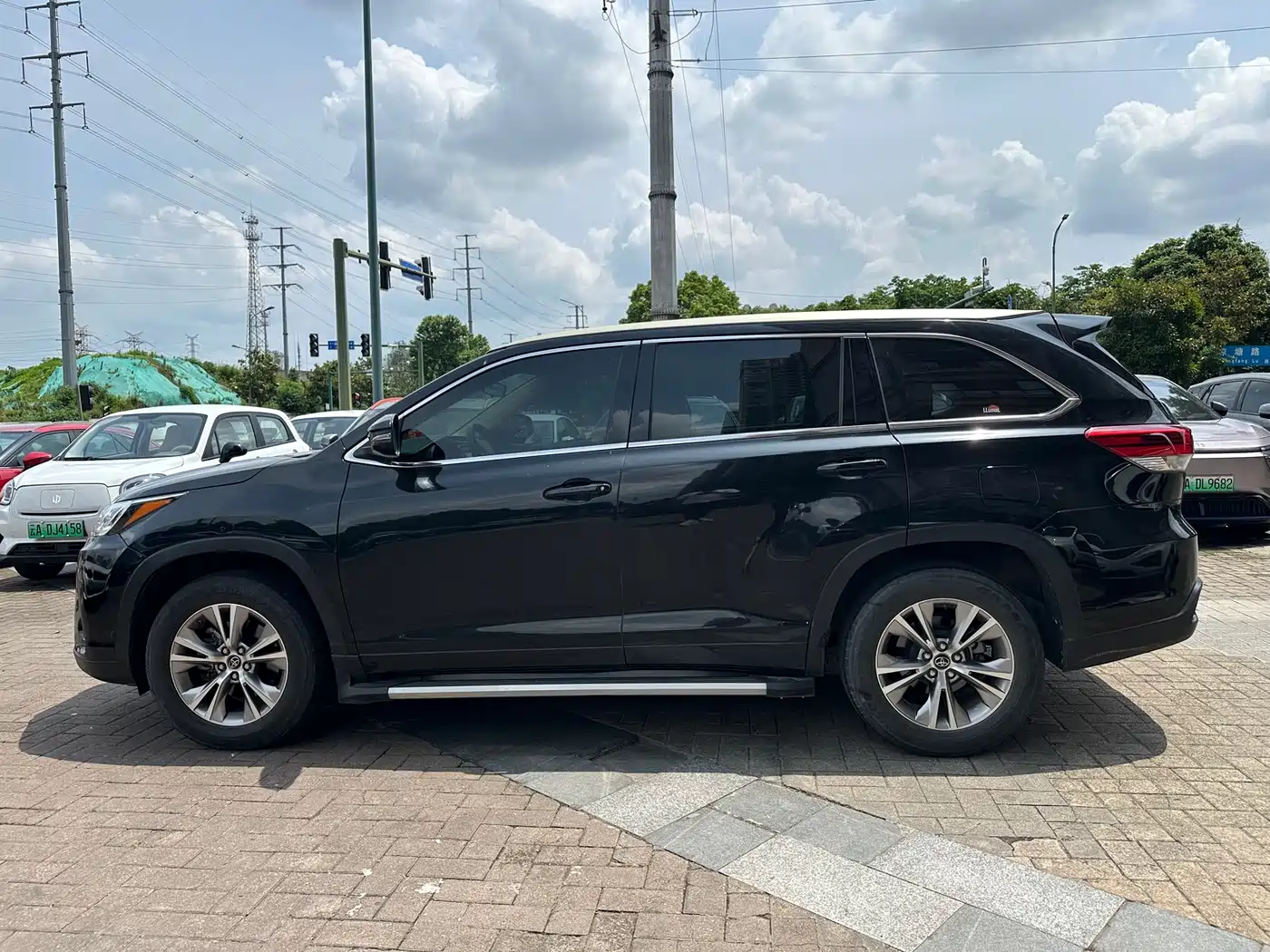 Toyota Highlander 2021 2.0T FWD Elite 5-Seater фото 4