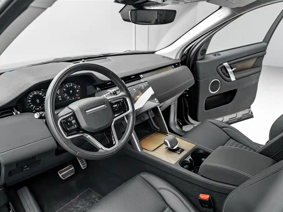 Land Rover Discovery Sport 2024 Performance Technology Edition фото 16
