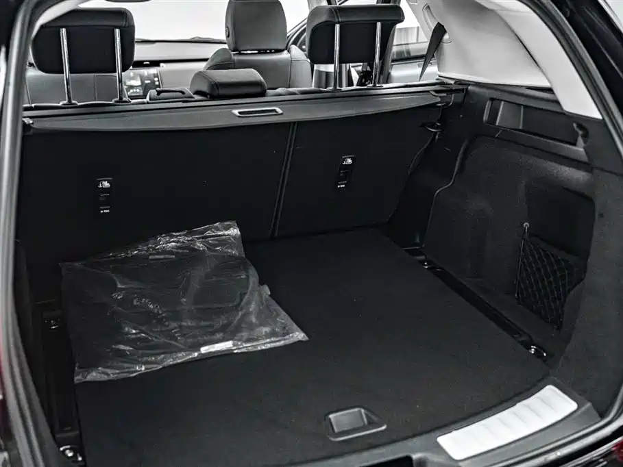 Land Rover Discovery Sport 2024 Performance Technology Edition фото 36