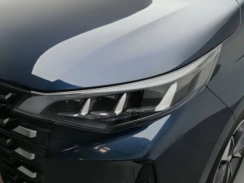 GAC Trumpchi M6, миниатюра 7
