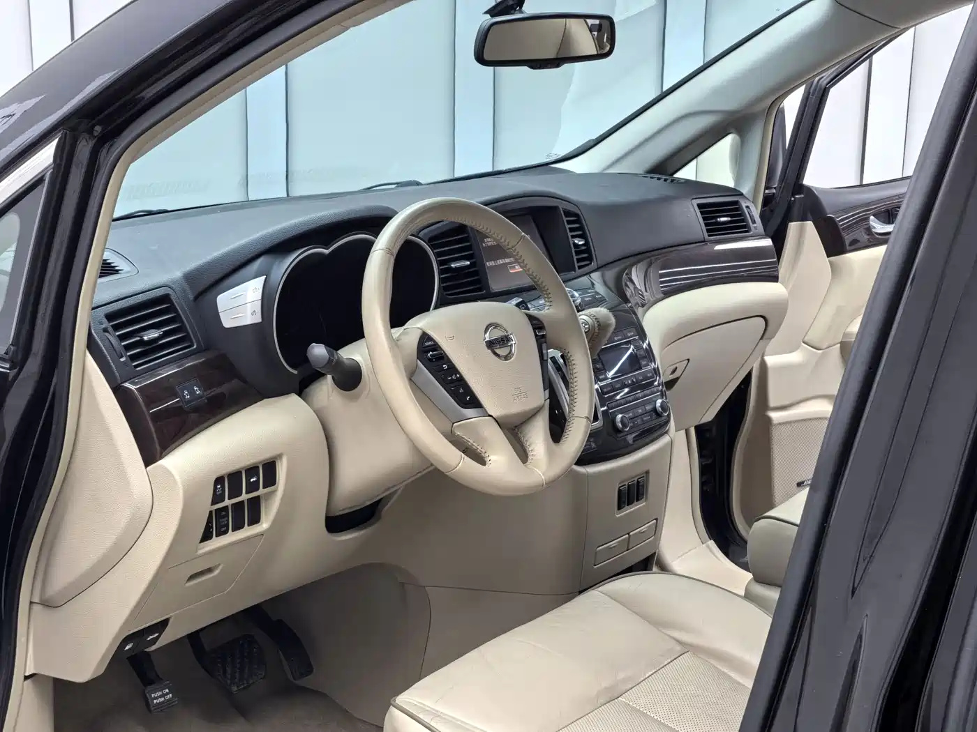 Nissan Quest 2015 3.5L SL фото 9