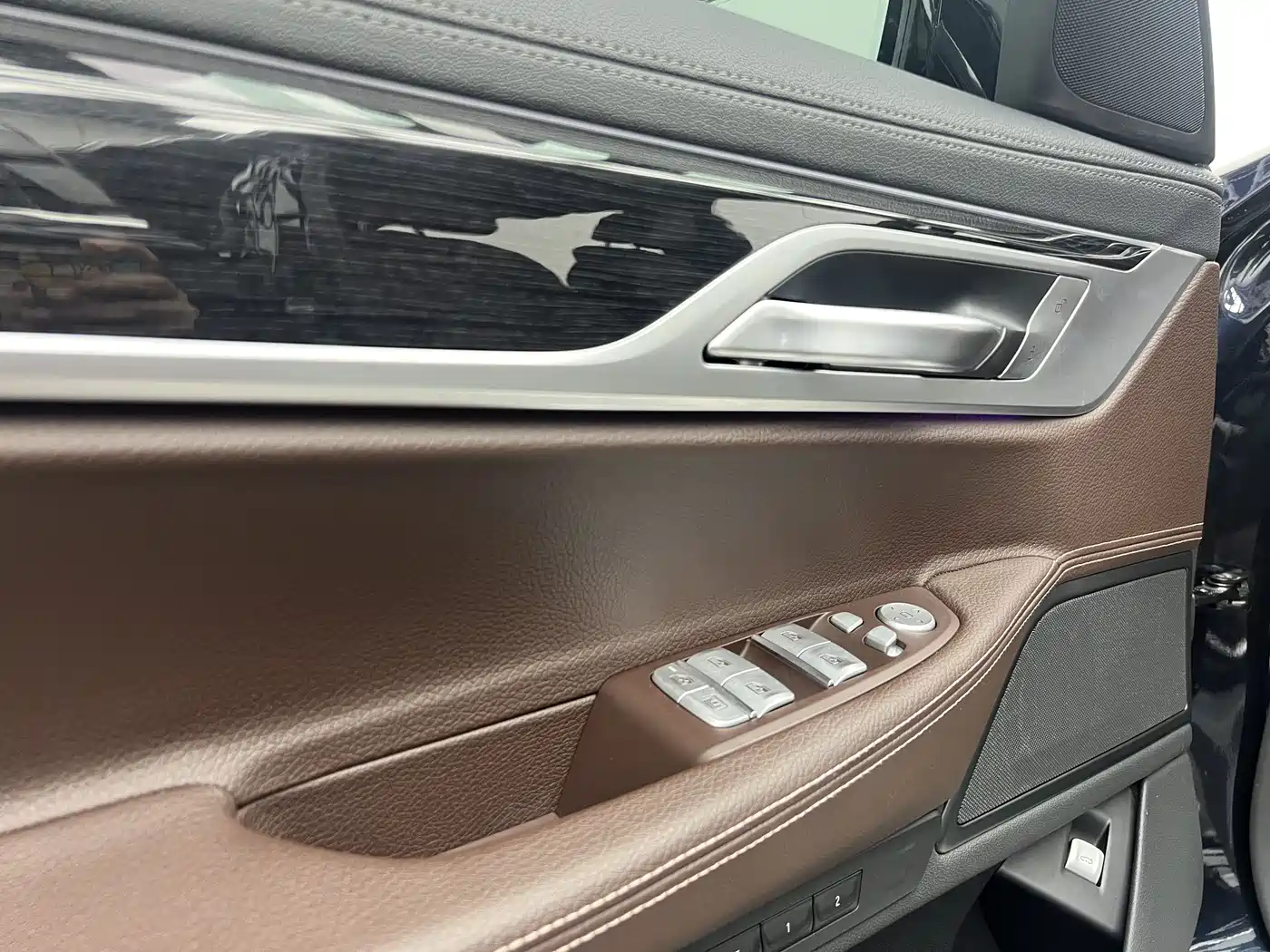 BMW 7 Series 2018 730Li Leading Type M Sport Package фото 10