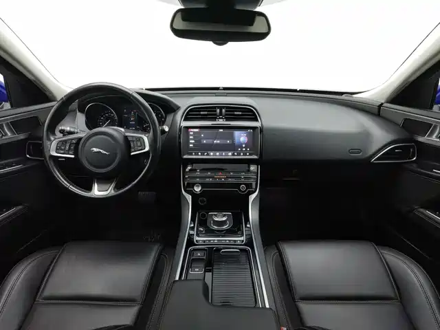 Jaguar XEL 2019 2.0T 200PS Luxury — фото 5