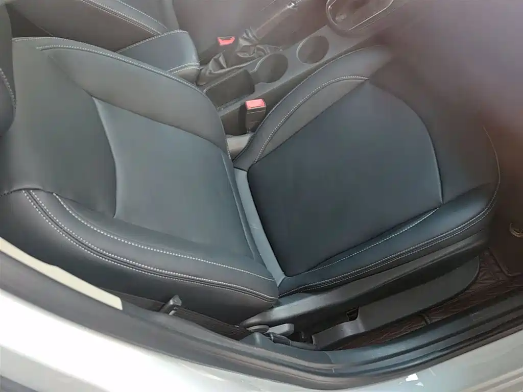 Chevrolet Cruze 2016 1.5L Automatic Luxury Edition фото 25
