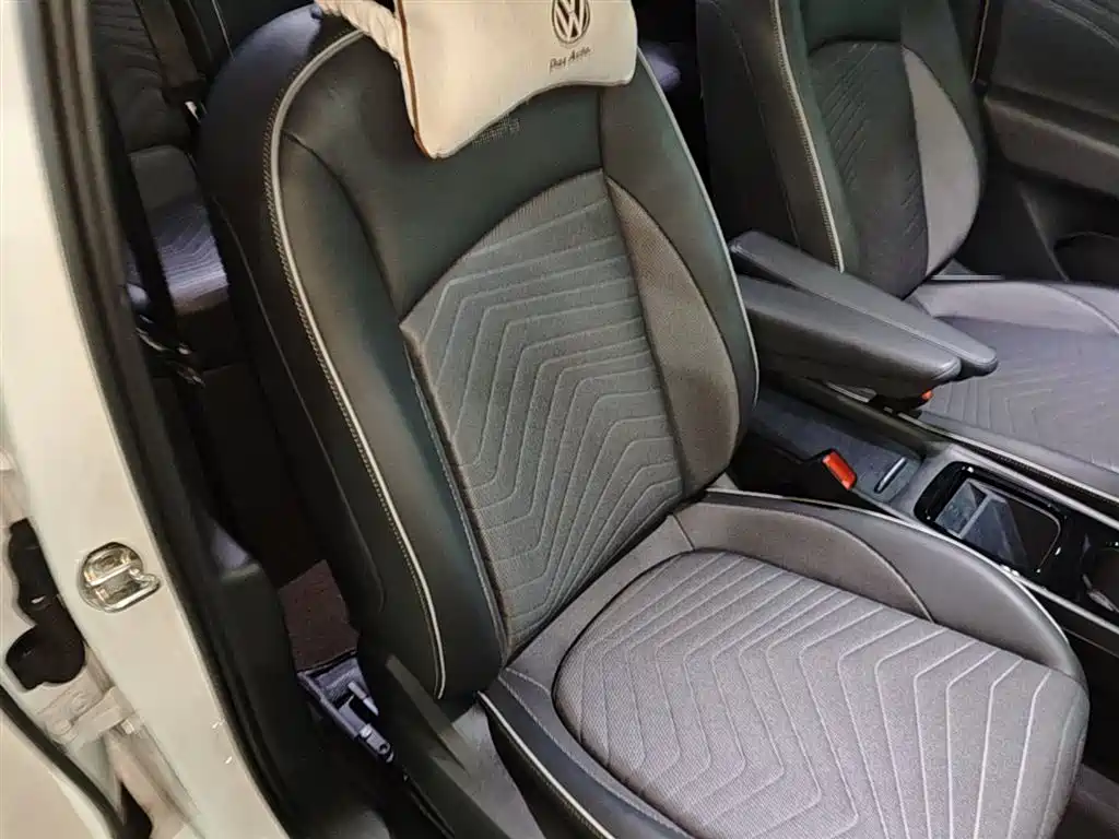 Volkswagen ID.3 2024 Outstanding Edition фото 25