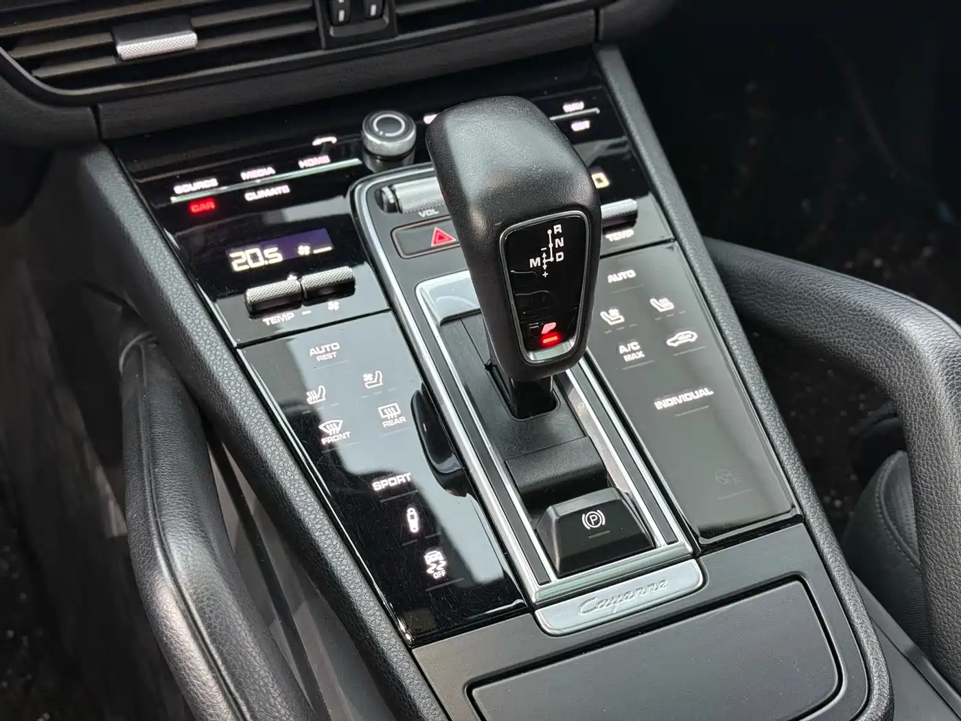 Porsche Cayenne 2019 Cayenne 3.0T фото 16