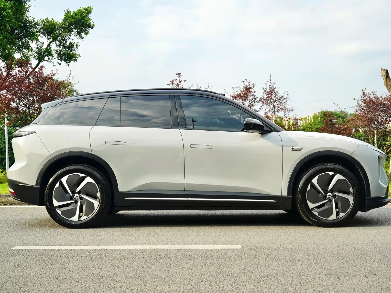 Фото 3 - NIO ES6