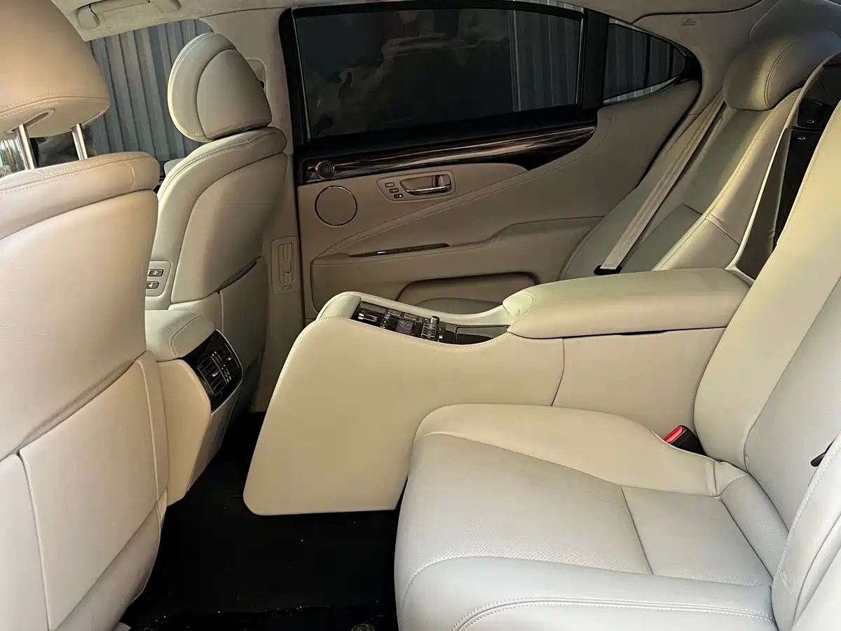 Lexus LS 2007 2006 460L Premium Edition