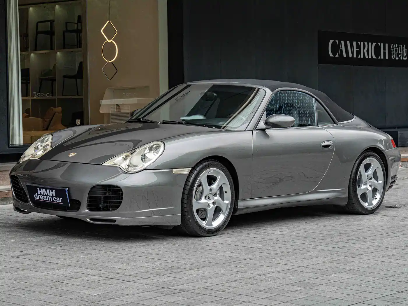 Porsche 911 2004