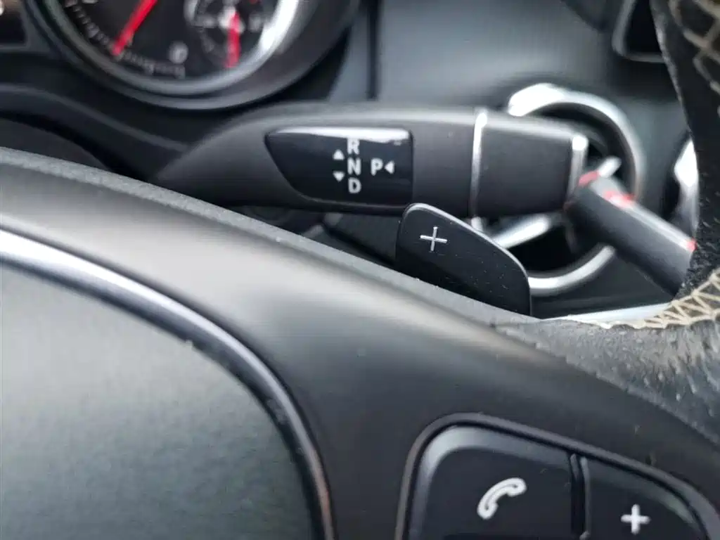 Mercedes-Benz GLA 2017 GLA 200 Dynamic фото 14