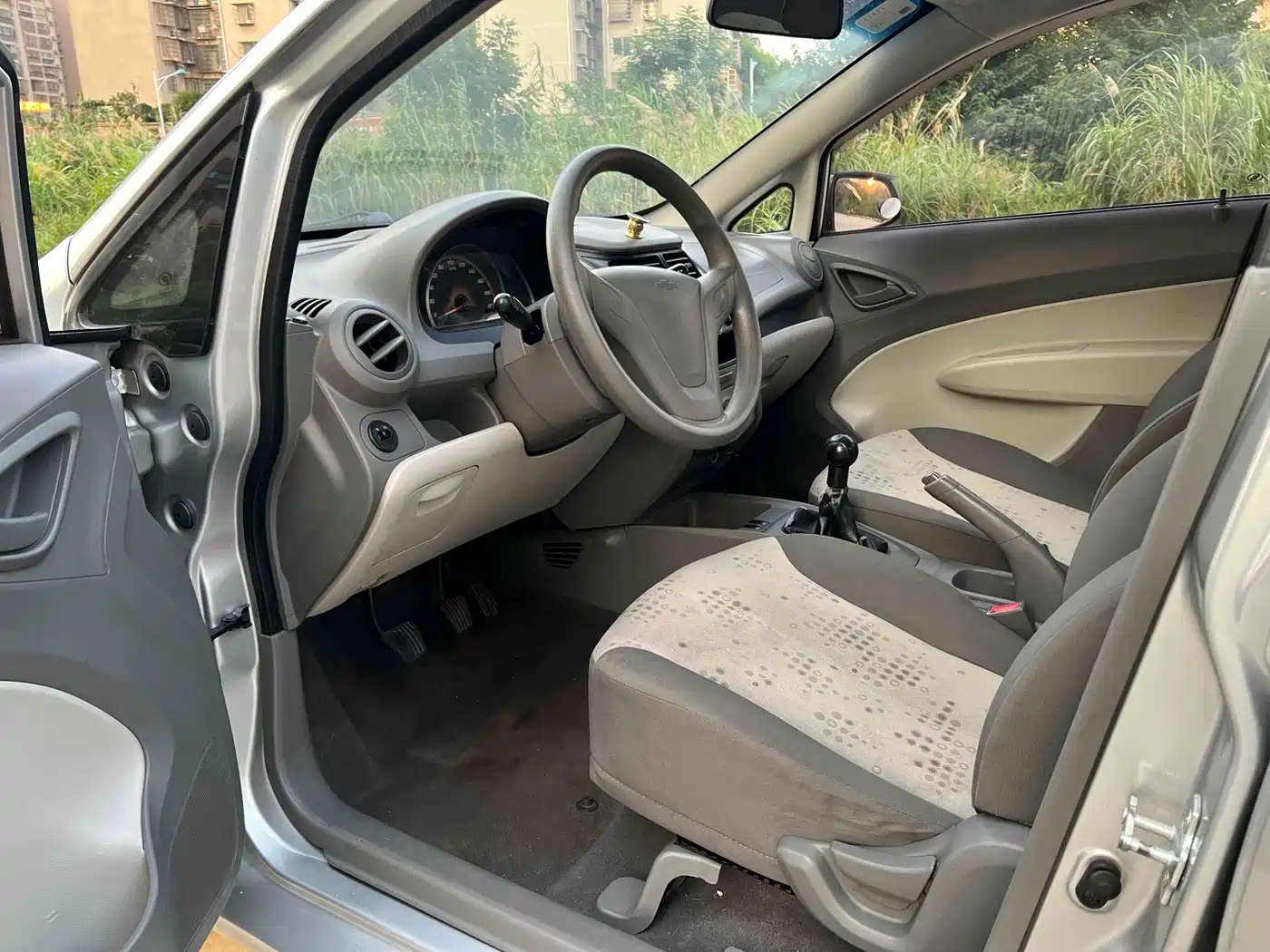 Chevrolet Sail 2014 2013 Sedan 1.2L Manual Fashion Edition