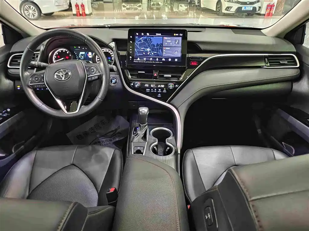 Toyota Camry 2024 2023 2.0G Luxury Edition