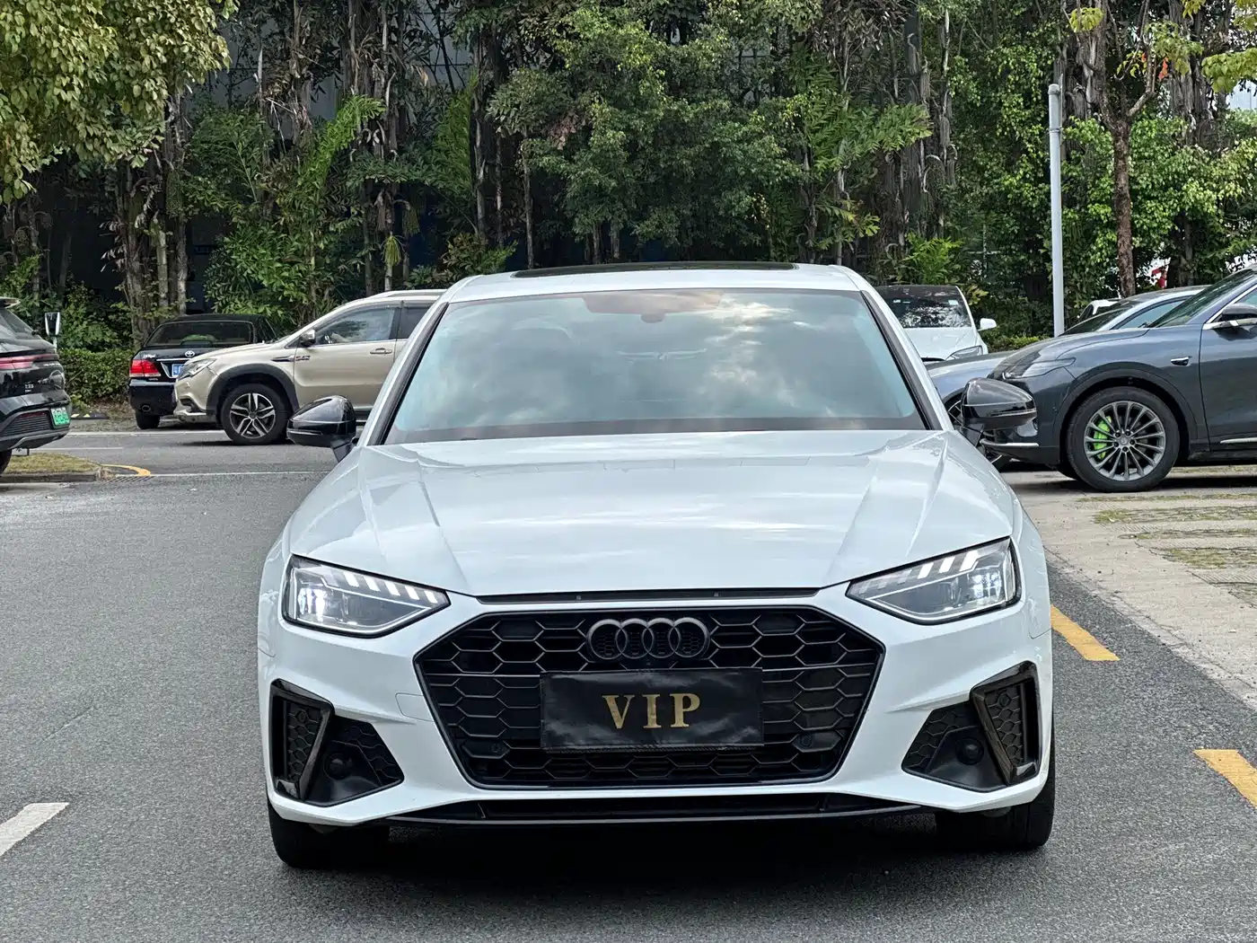 Audi A4L 2022 40 TFSI Luxury Dynamic фото 2