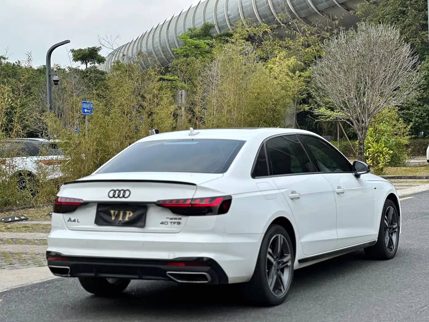 Audi A4L 2022 40 TFSI Luxury Dynamic фото 13