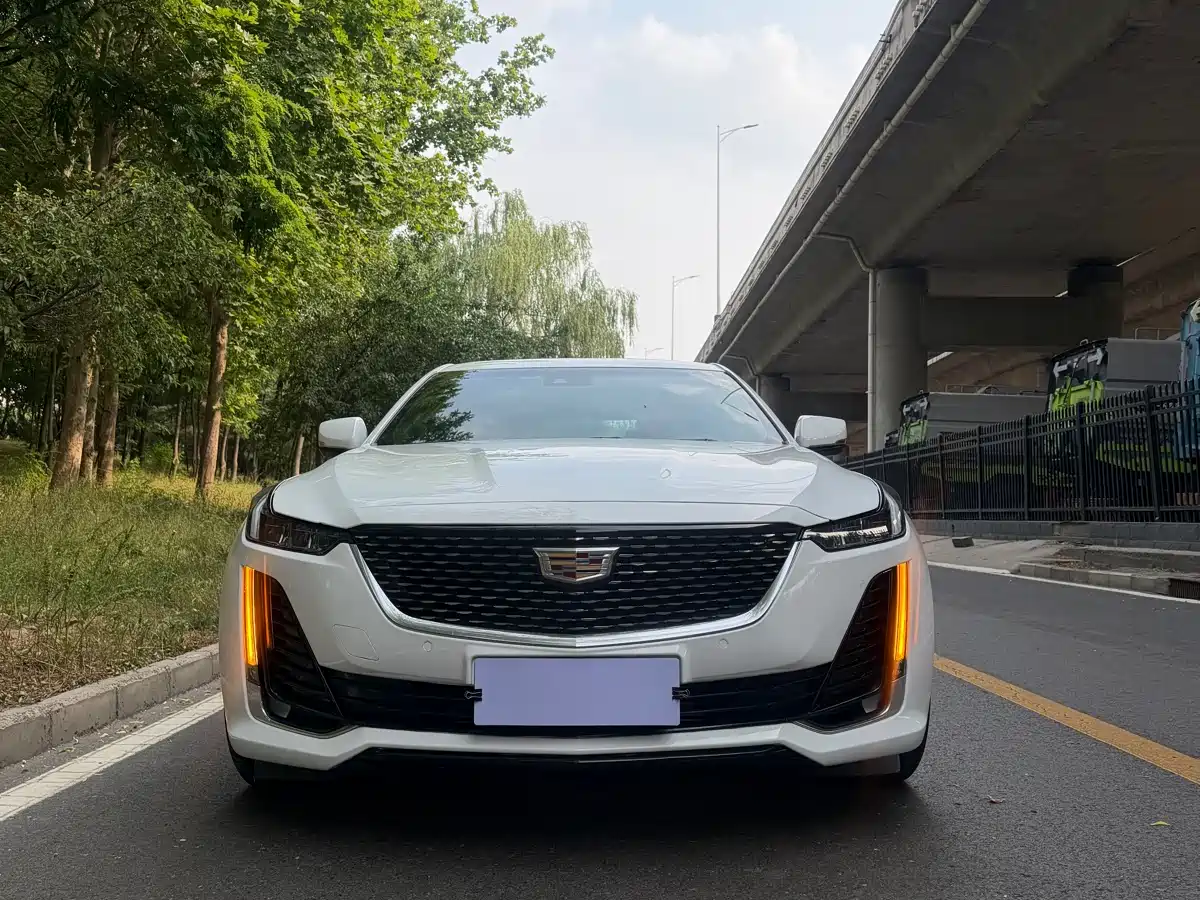Cadillac CT5 2023 28T Luxury Style (Standard Edition) фото 2