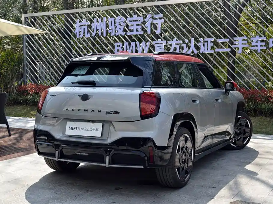 MINI ELECTRIC  JCW ACEMAN