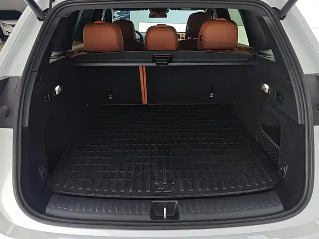 Li Auto L6 2025 Pro Smart Renewal Edition — фото 4