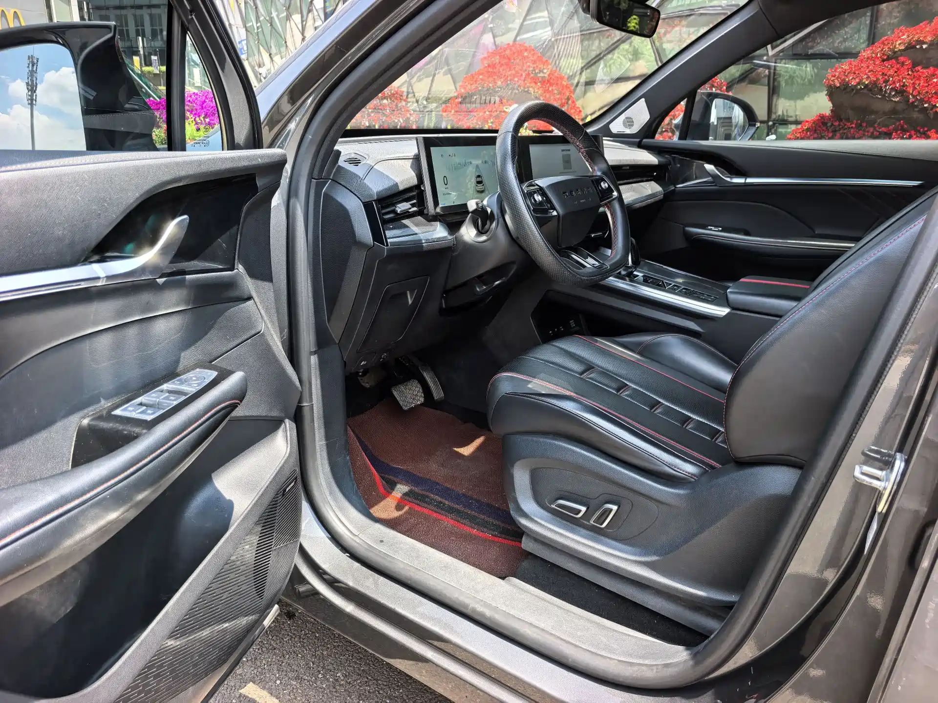 صورة 5 - Roewe RX5 MAX