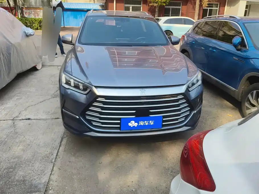 Фото 2 - BYD Song Pro