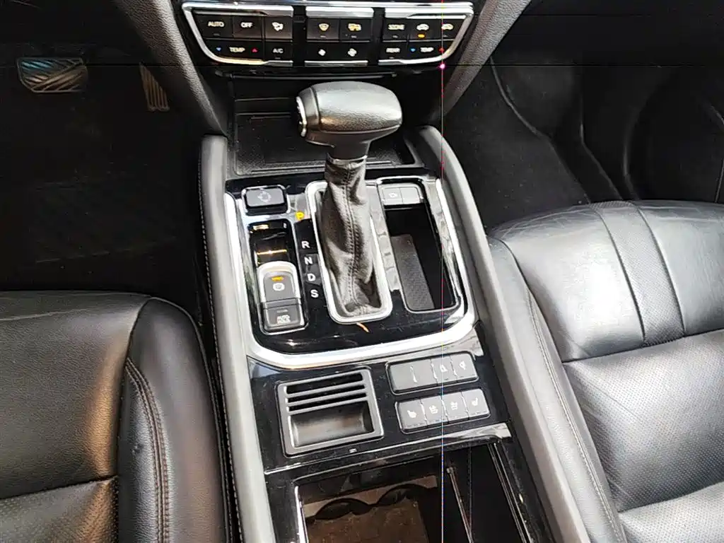 GAC Trumpchi Trumpchi GS8 2017 320T 2WD Luxury Smart Connect (7-seater) фото 14