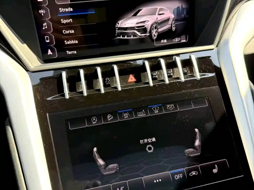 Lamborghini Urus 2018 4.0T V8 фото 12