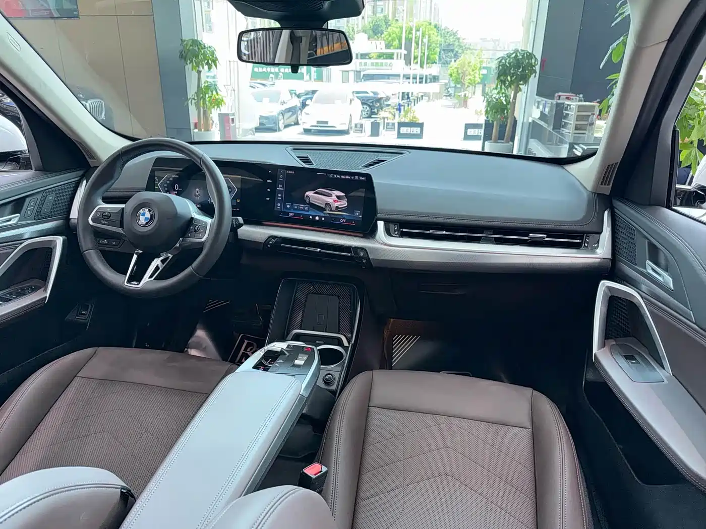 Фото 6 - BMW X1