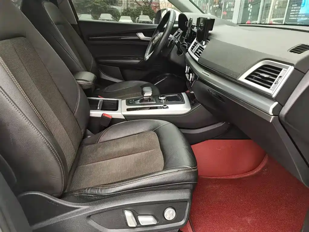 Audi Q5L 2018 40 TFSI Prestige Fashion (China V) фото 12