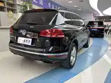 Фото 4 - Volkswagen Touareg