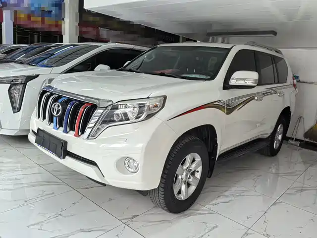 TOYOTA PRADO