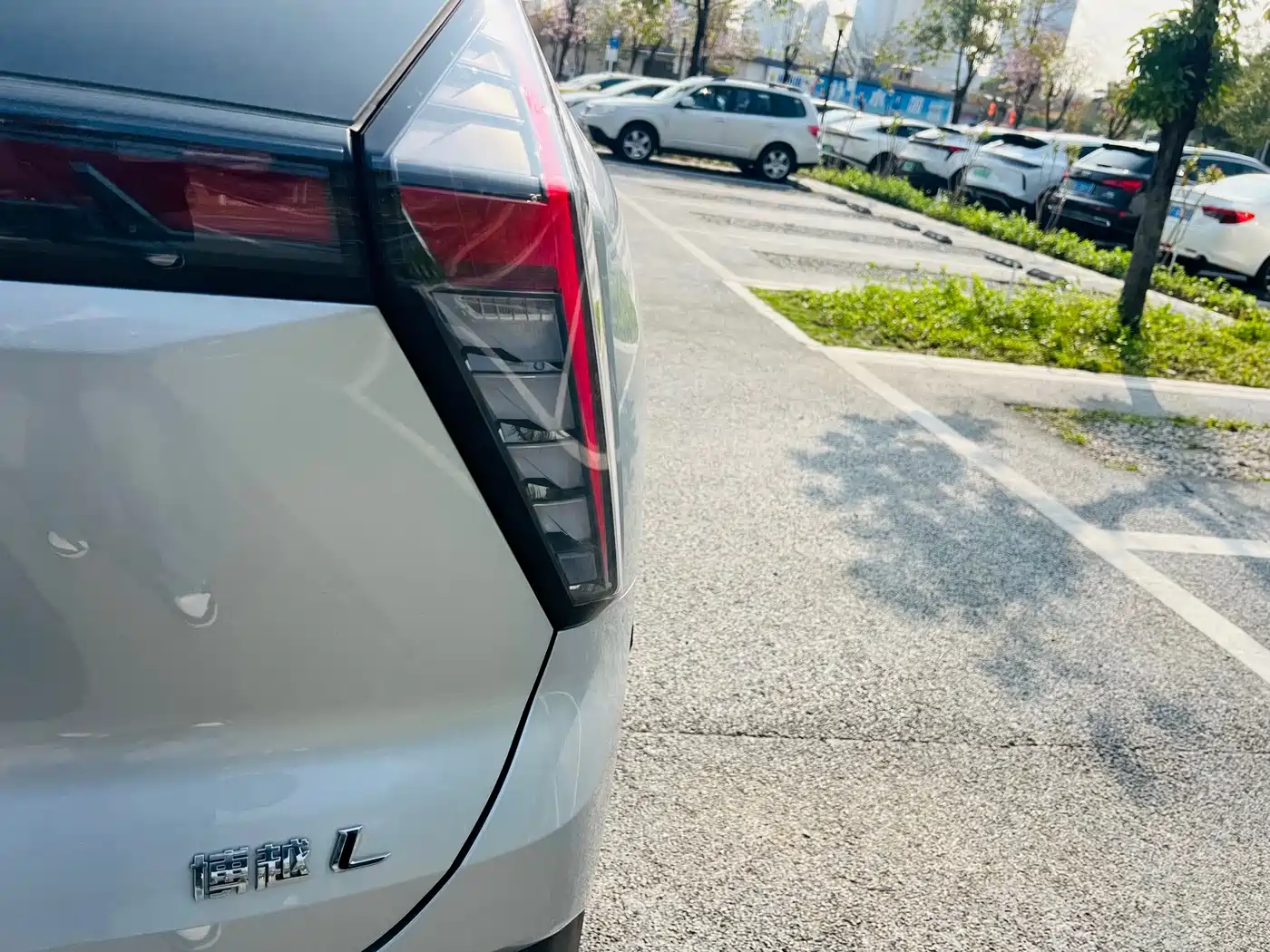 GEELY AUTOMOBILE BOYUE L