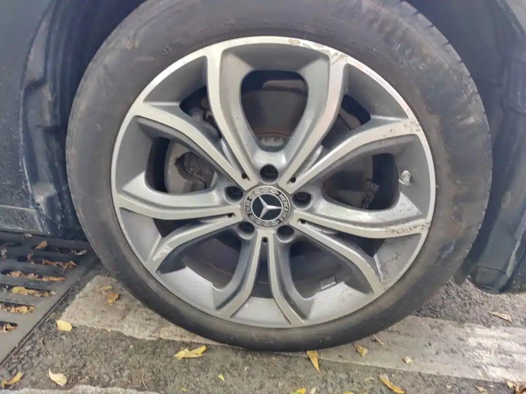 Фото 8 - Mercedes-Benz E-Class