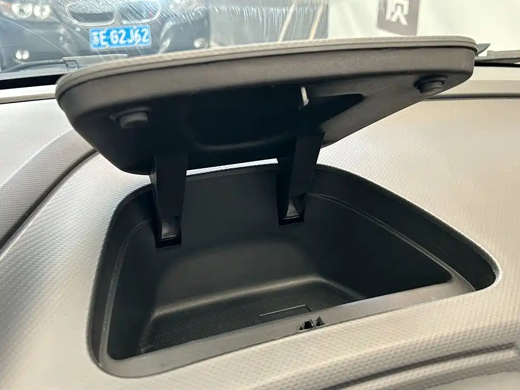 Renault Captur 2016 2015 1.2T Automatic Luxury Limited Edition