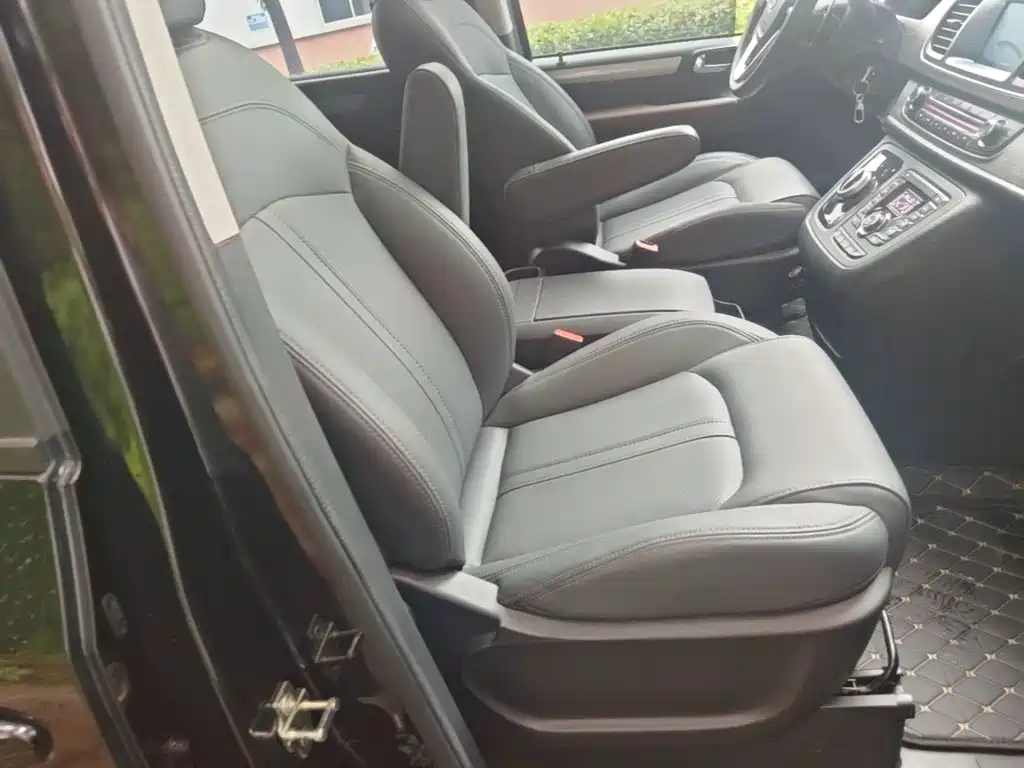 SAIC Maxus Maxus G10 2021 2022 2.0T Auto Elite Edition Petrol 7-Seater