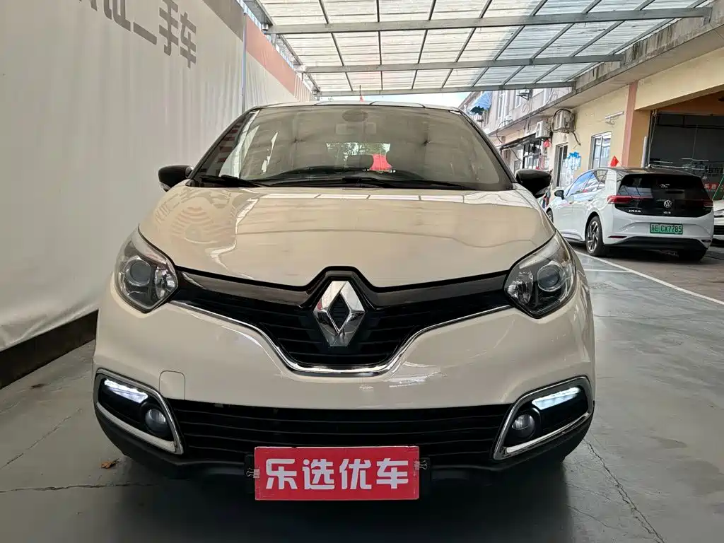 Фото 2 - Renault Captur