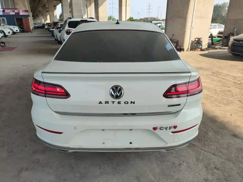 صورة 6 - Volkswagen CC