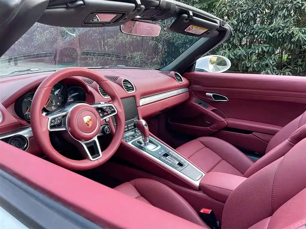Porsche 718 2016 Boxster 2.0T фото 10